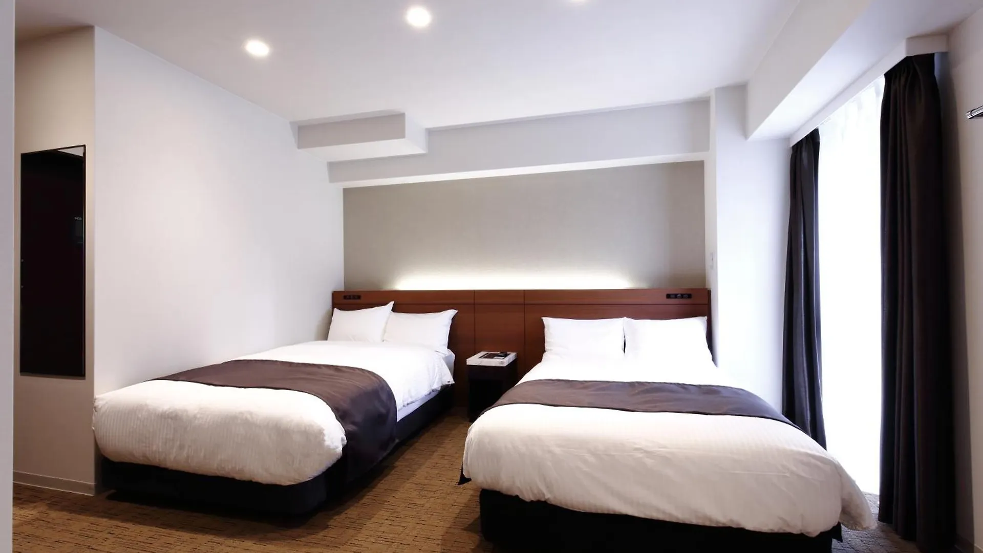 Luxcare Hotel Osaka 4*,  Giappone